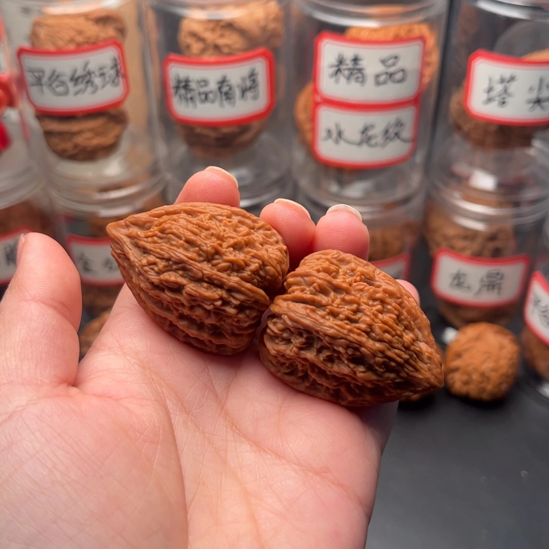 文玩核桃把件34全品塔尖