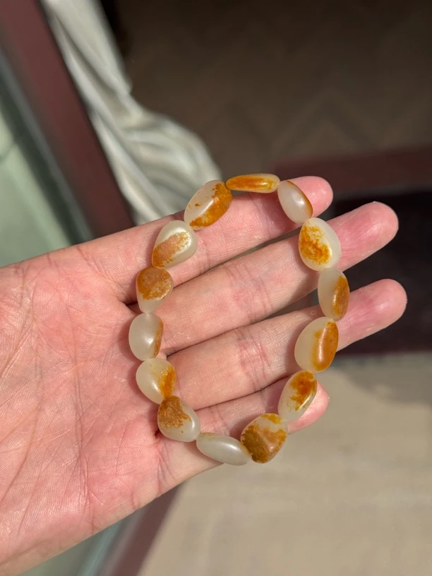 【与籽成说】28.8g新疆和田玉红皮白肉修型手串