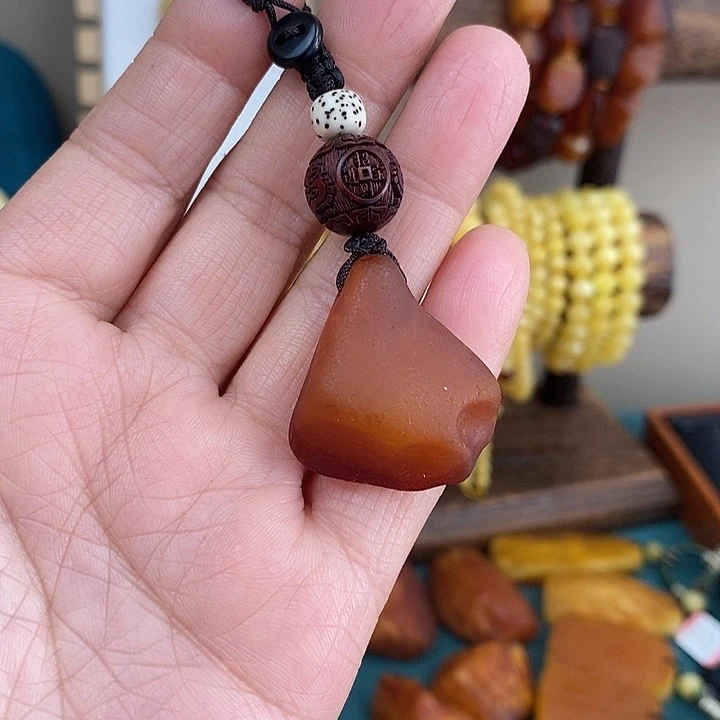 蜜蜡未镶嵌颈饰钥匙扣