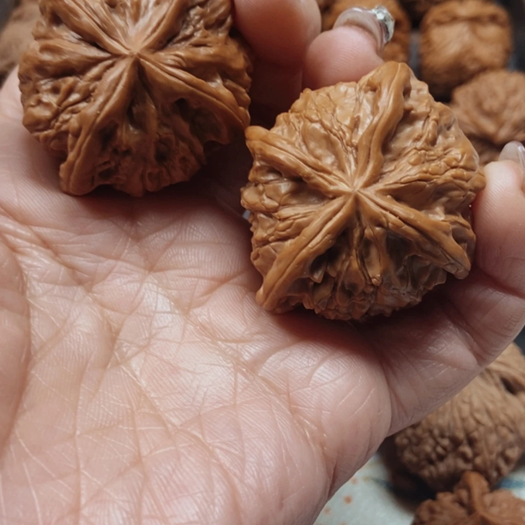 吊坠文玩核桃四棱