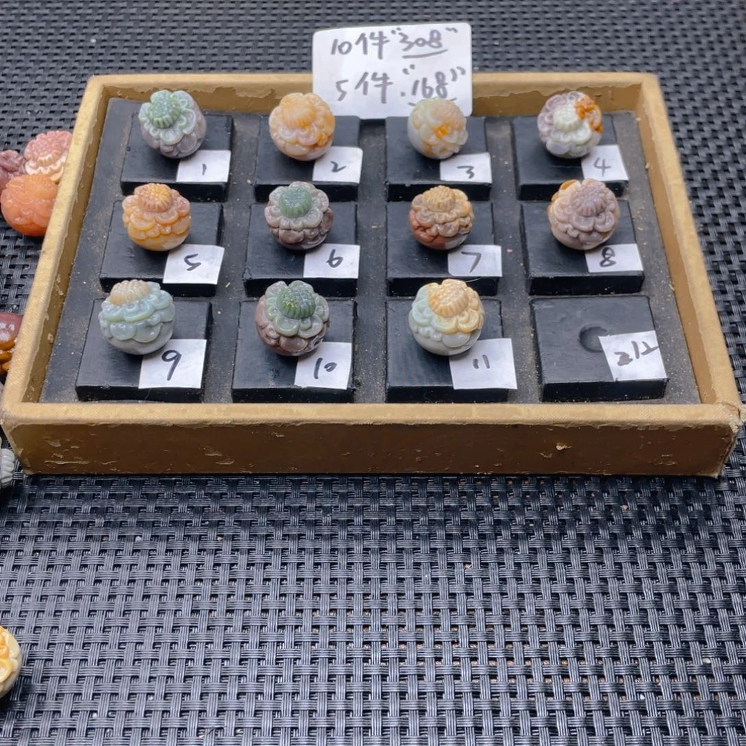 王***鱼玛瑙/玉髓未镶嵌珠宝半成品