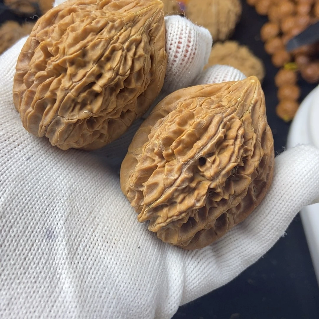 桃核把件秦岭核桃鸡心泛油46