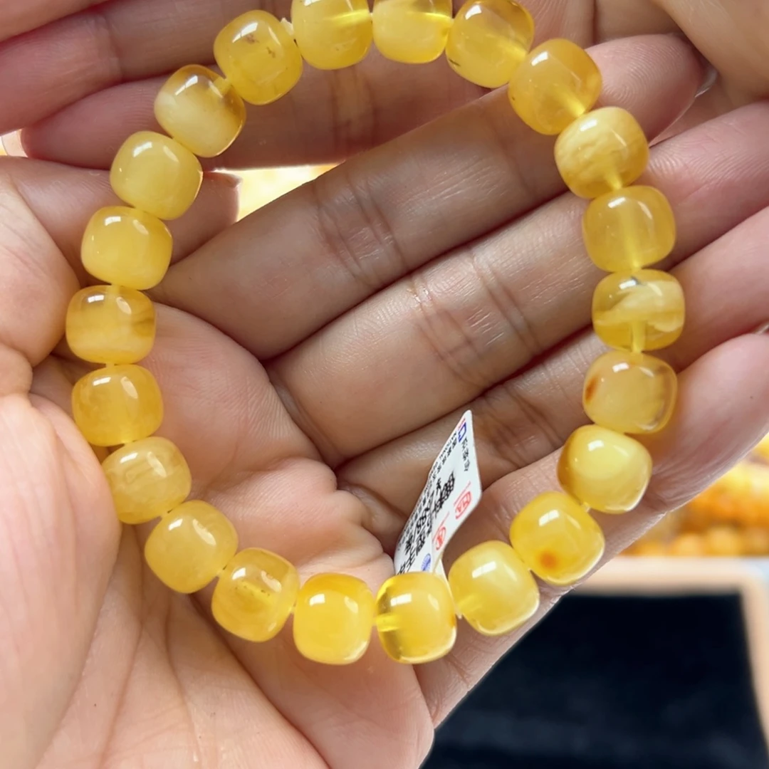 未镶嵌琥珀珠宝奇石