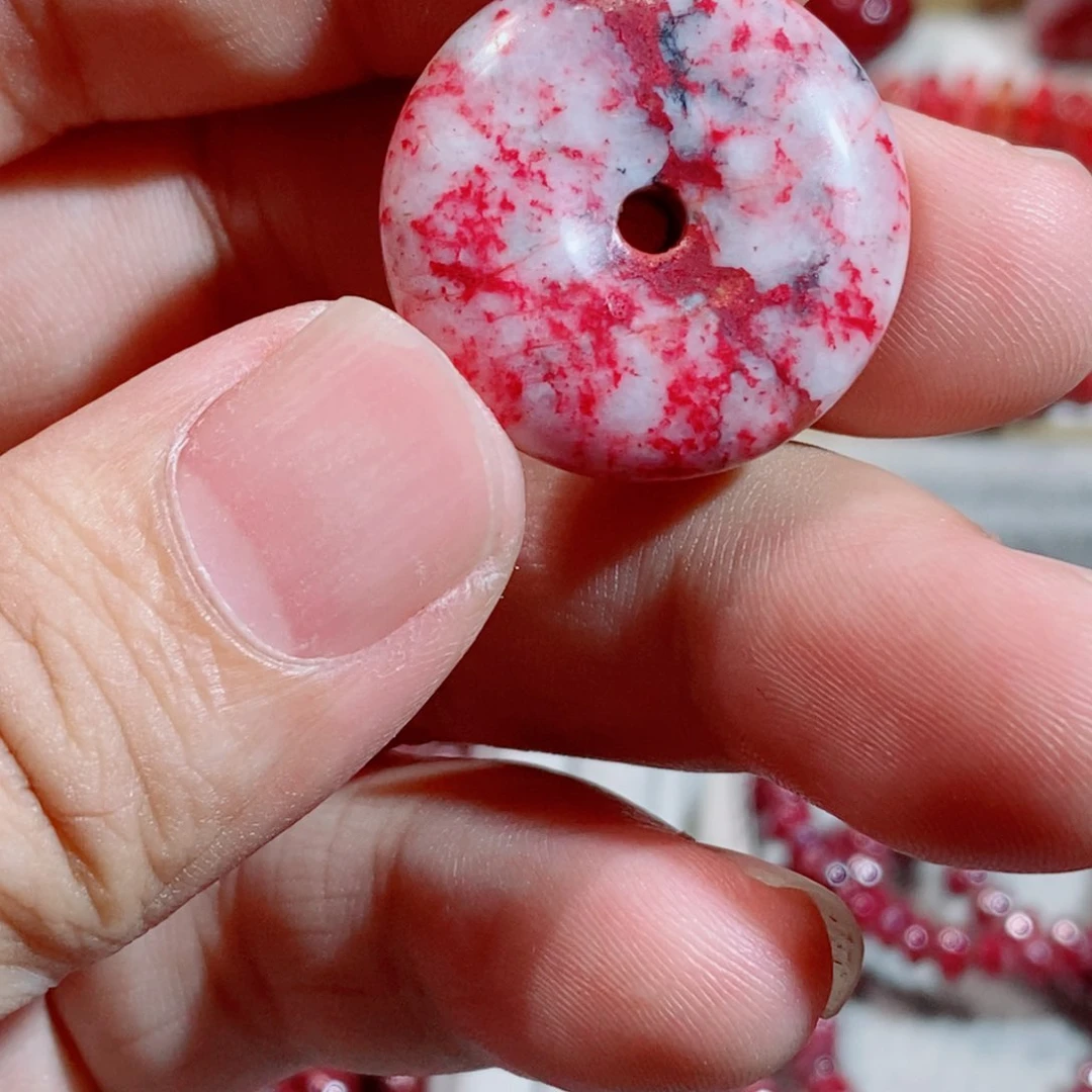 天然辰砂原石平安扣