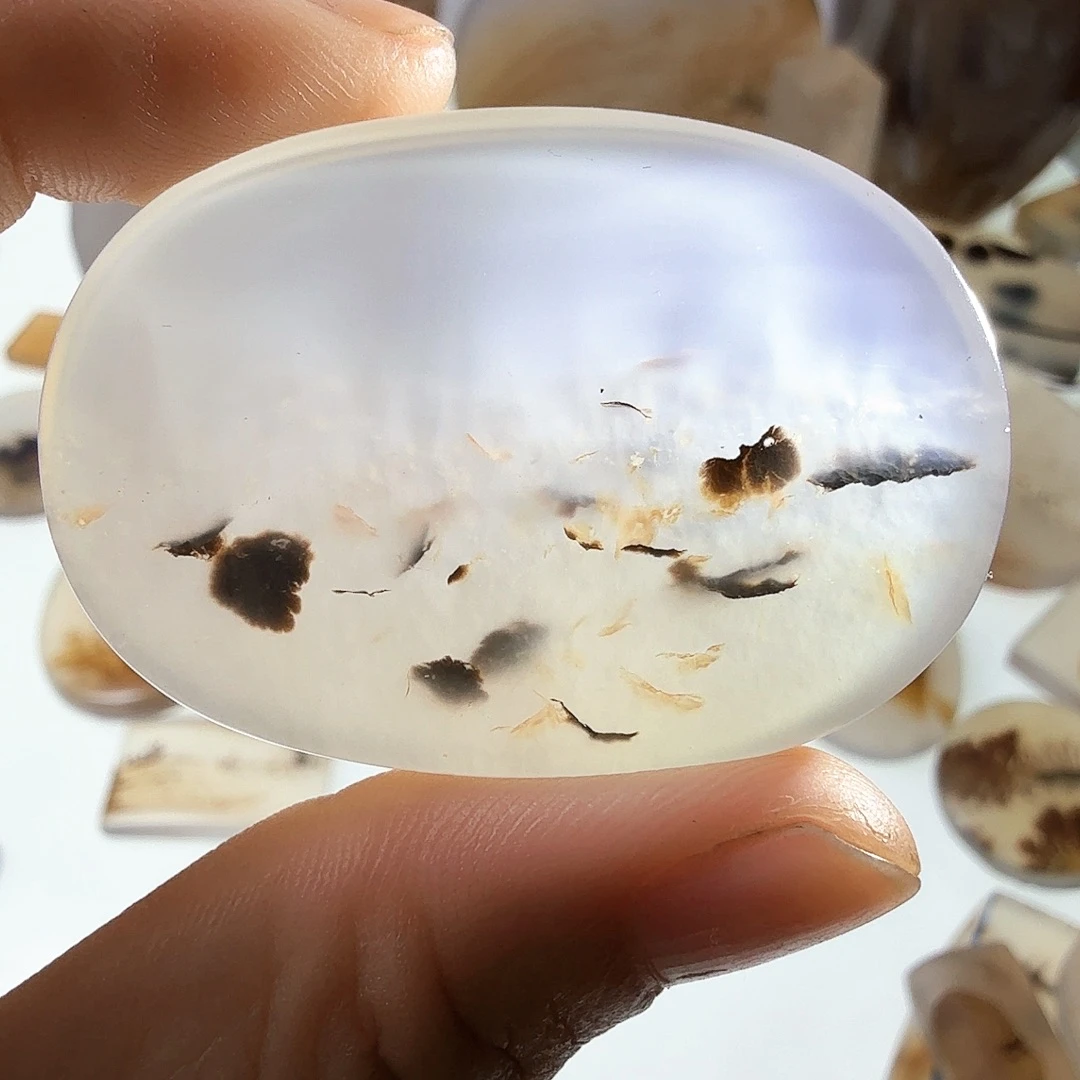 玛瑙/玉髓未镶嵌珠宝半成品