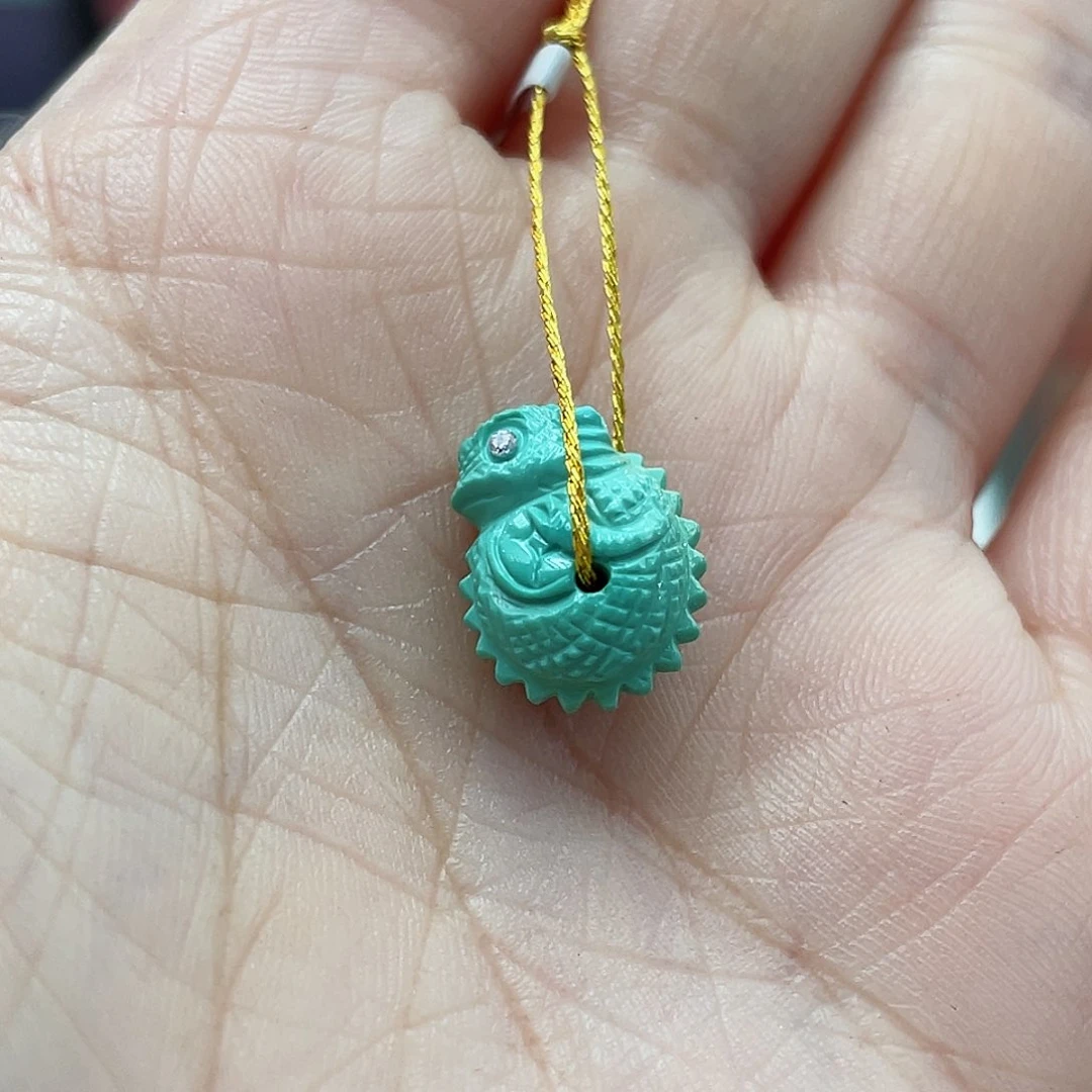 绿松石颈饰未镶嵌