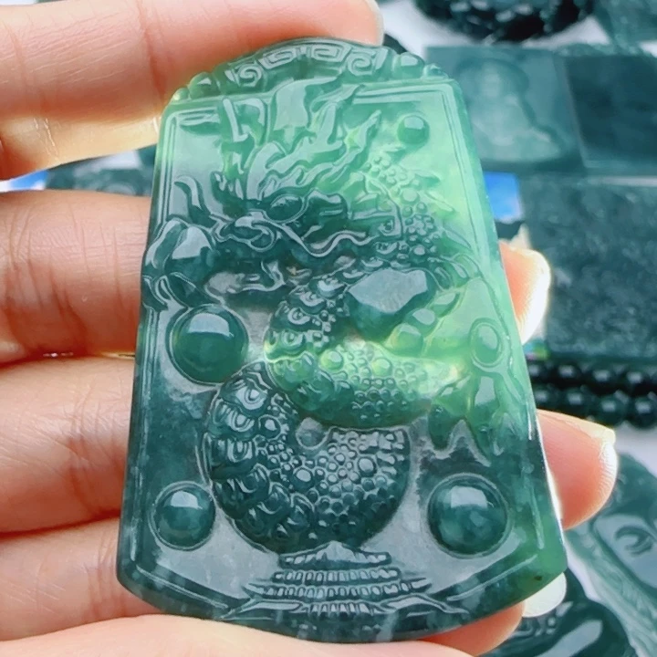 翡翠未镶嵌颈饰多样性发货天然A货翡翠