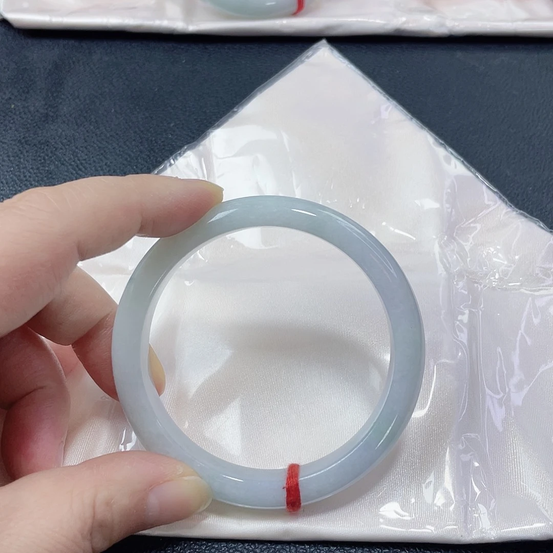 翡翠未镶嵌手镯天然翡翠手镯680