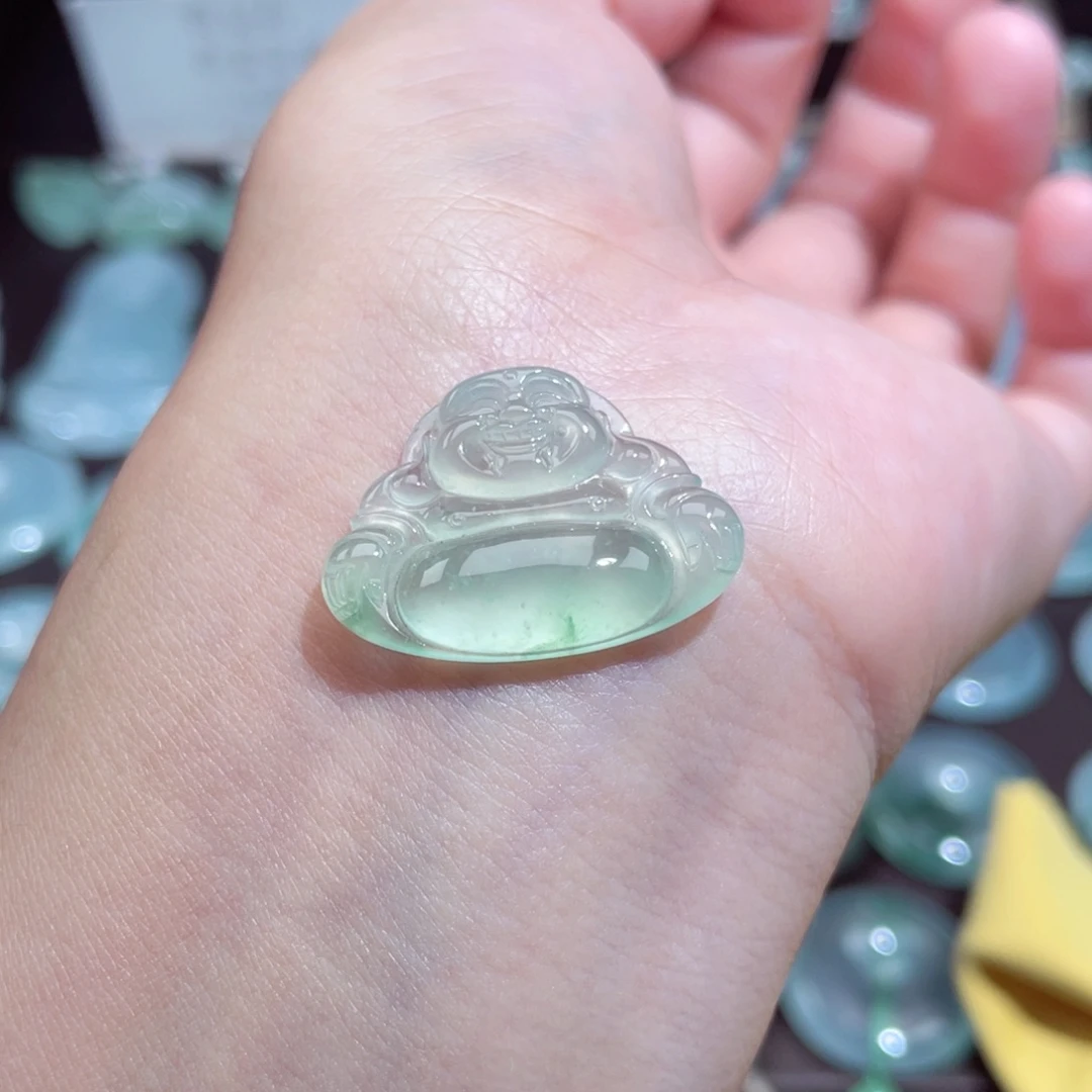 颈饰未镶嵌翡翠佛公