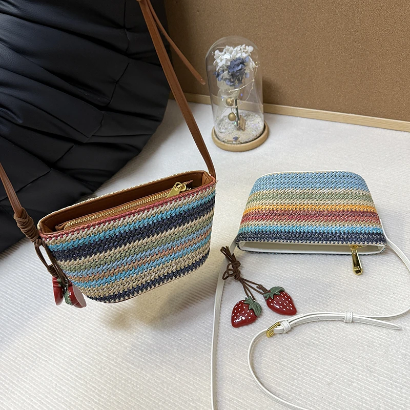 【彩红条纹】草编简约小包包2025夏季新款水桶包时尚洋气沙滩斜挎包