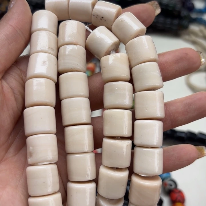 琉璃颈饰琉璃琉璃