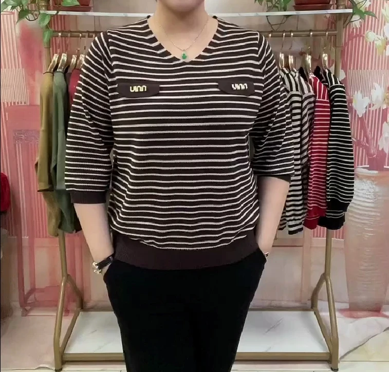 春秋套头V领条纹针织妈妈上衣