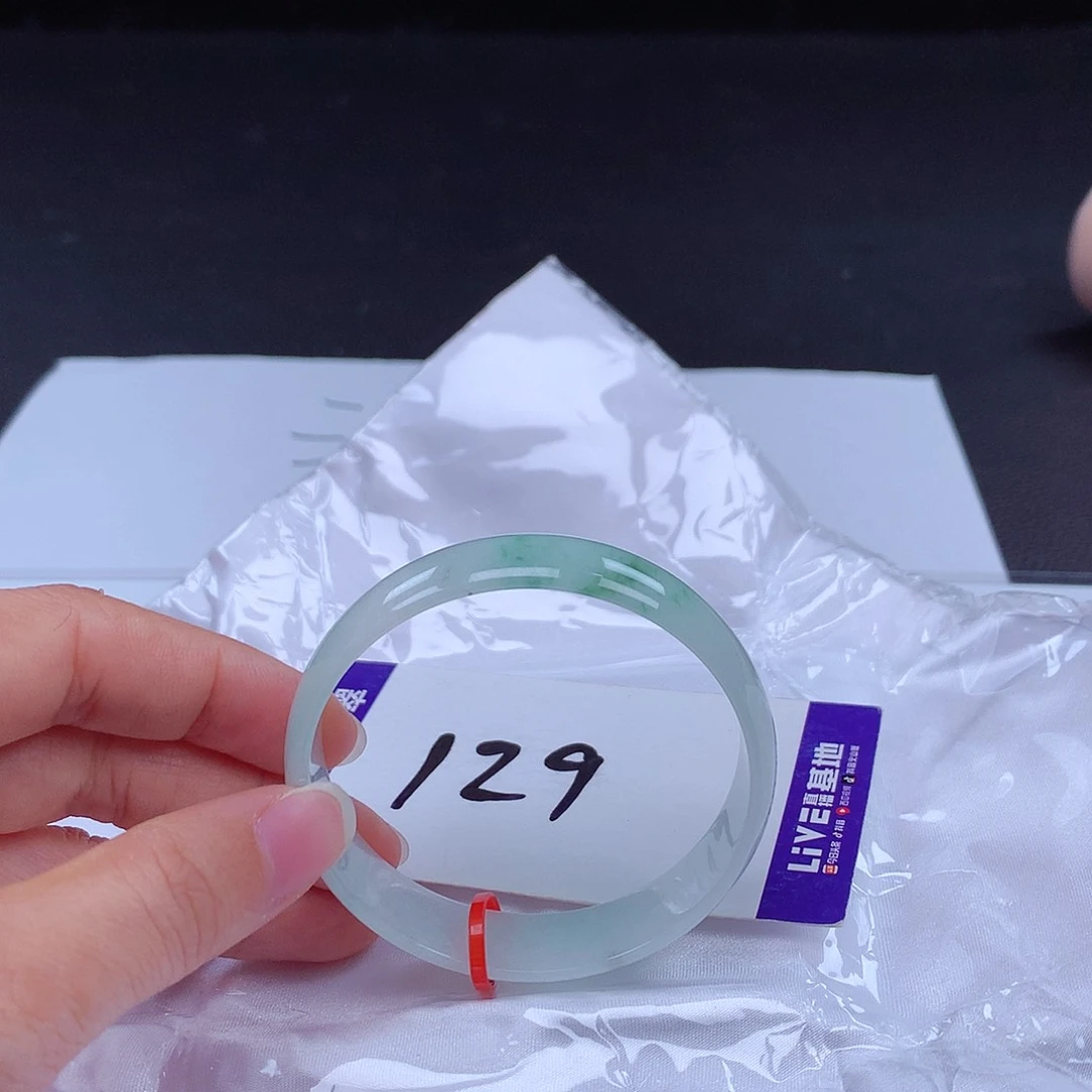 翡翠手镯未镶嵌手镯001316