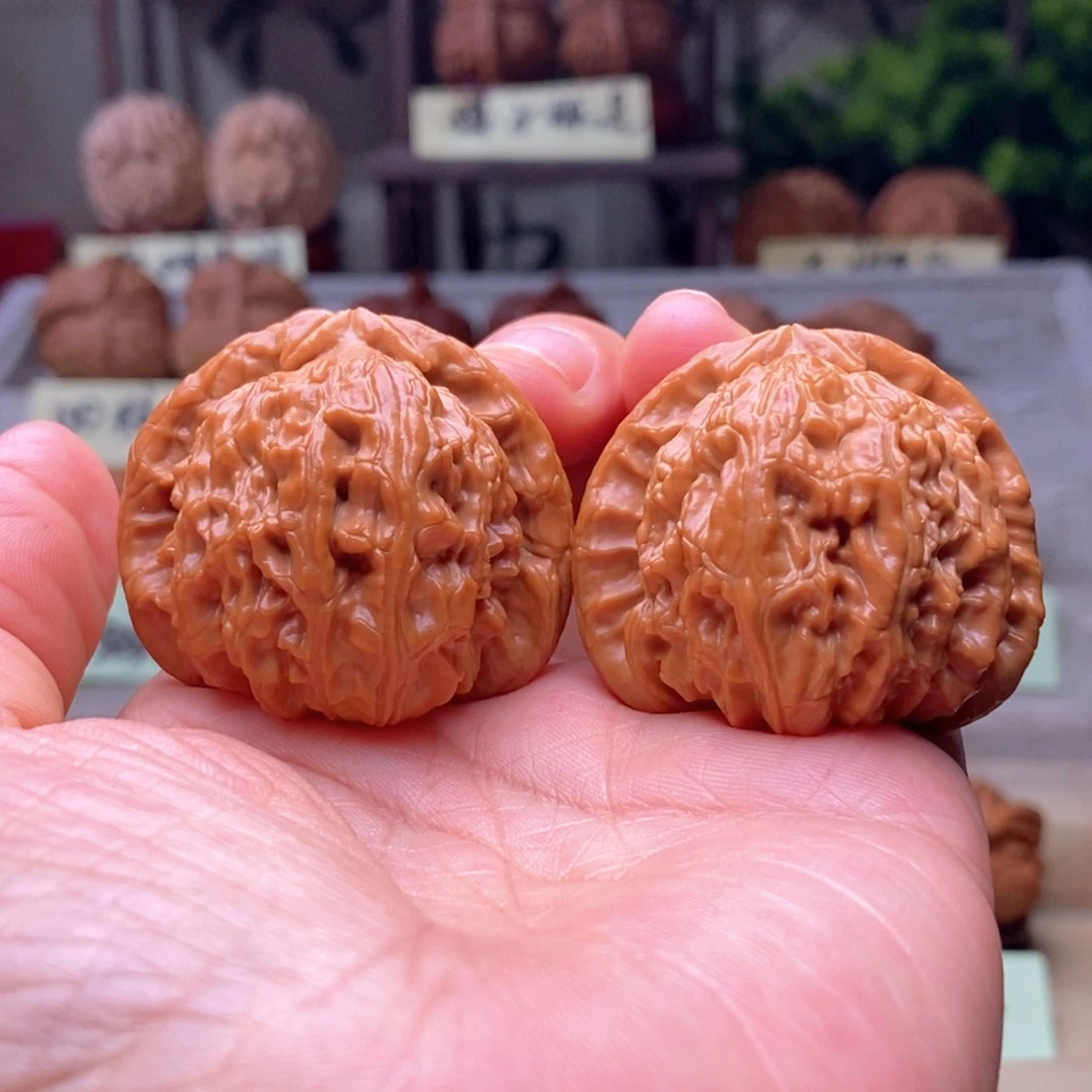 把件文玩核桃全品三角白