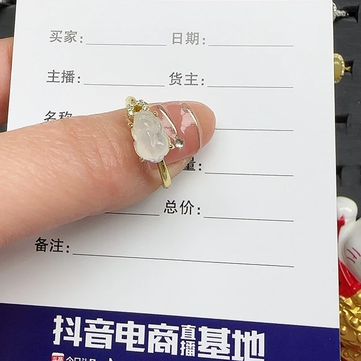 翡翠戒指银S925镶嵌正*?