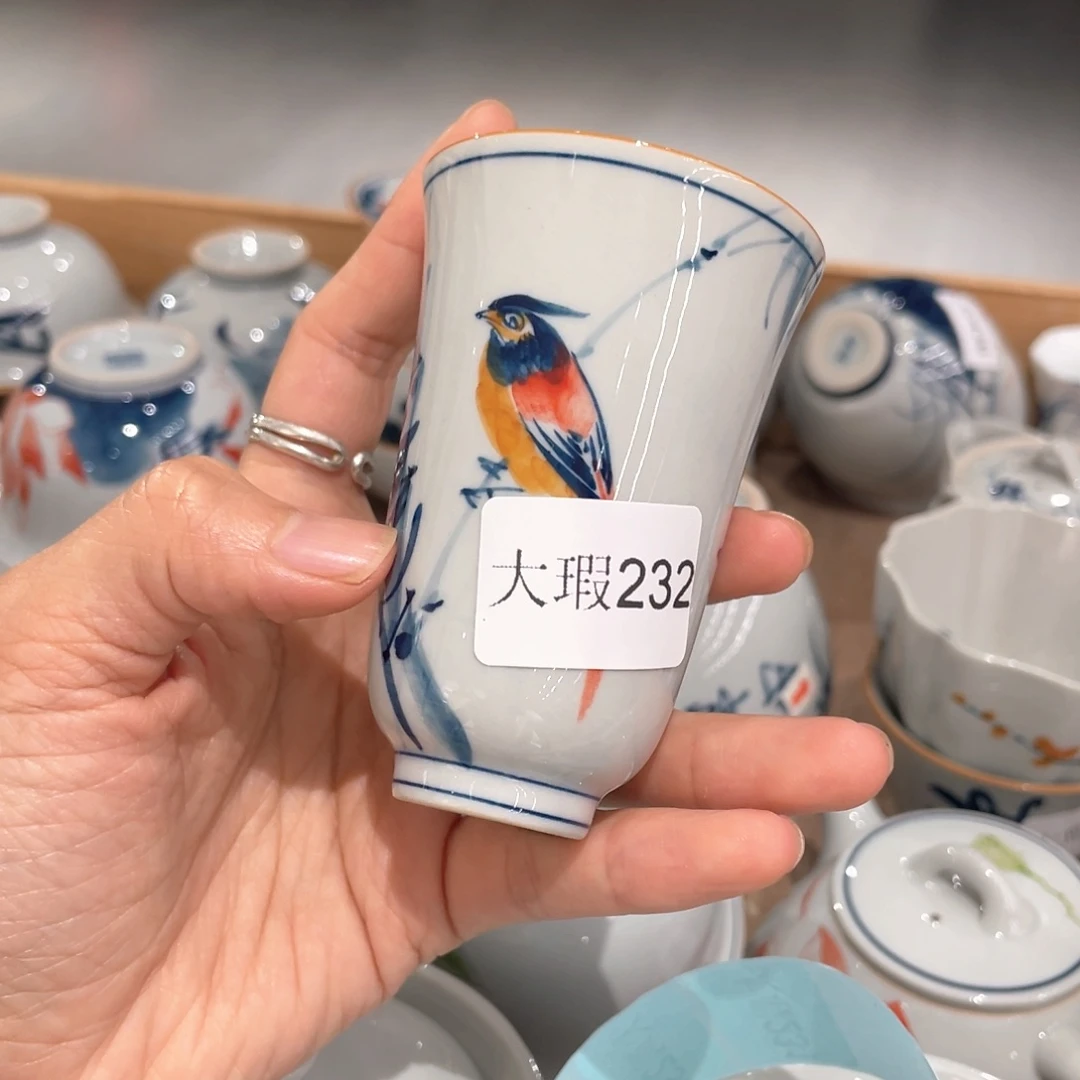 釉下手绘茶具微瑕