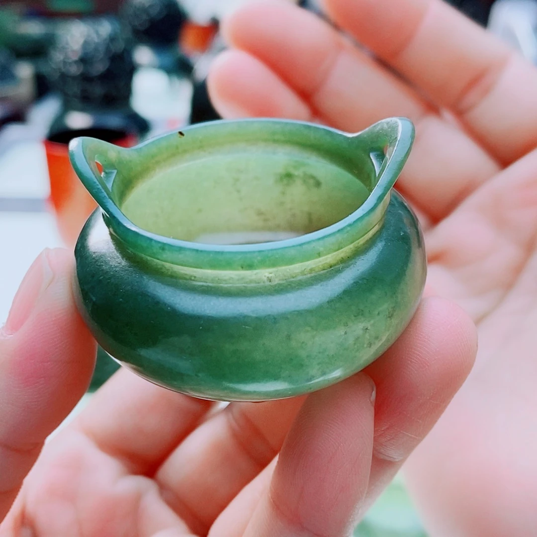 未镶嵌和田玉摆件