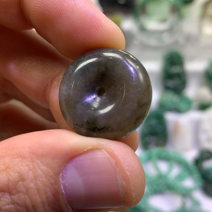 独山玉未镶嵌颈饰