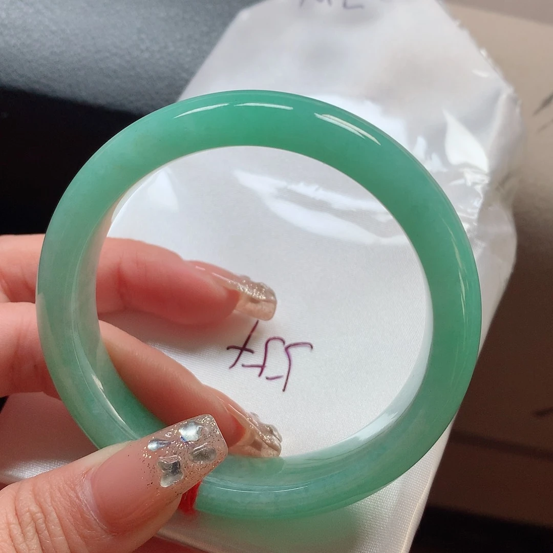 翡翠手镯未镶嵌1号