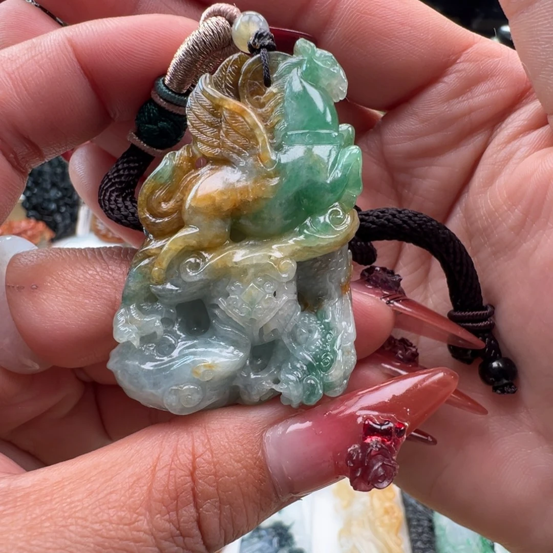 未镶嵌挂件翡翠天然缅甸