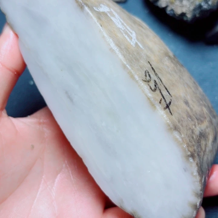 和田玉未镶嵌珠宝奇石