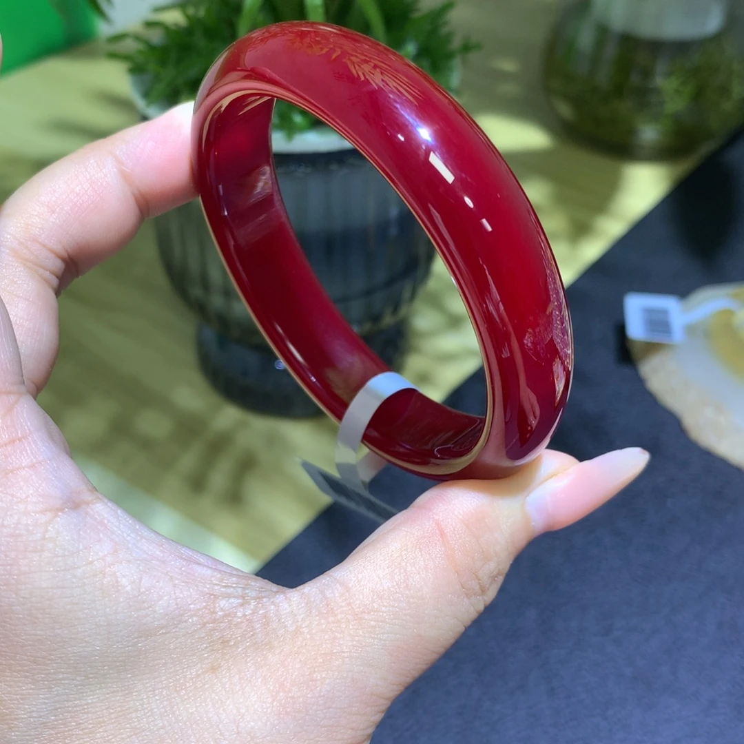 玛瑙/玉髓未镶嵌手镯红玛瑙