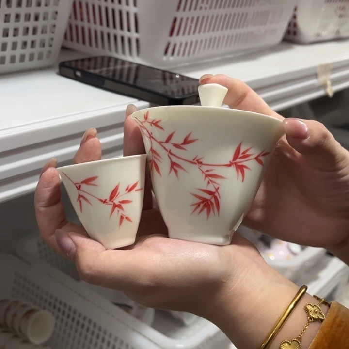 两件套哈哈哈哈哈哈哈