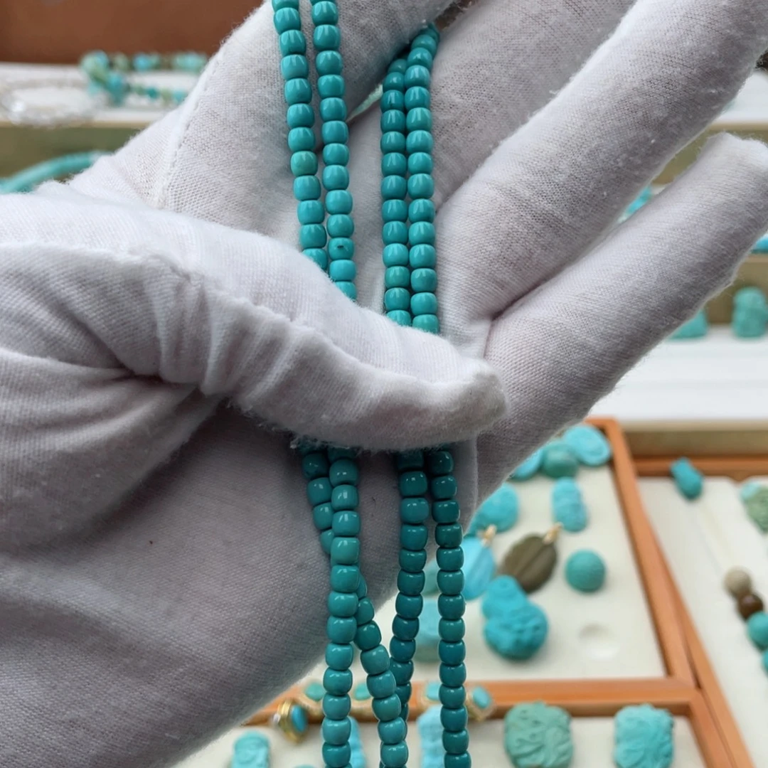 呆***兽绿松石未镶嵌珠宝奇石