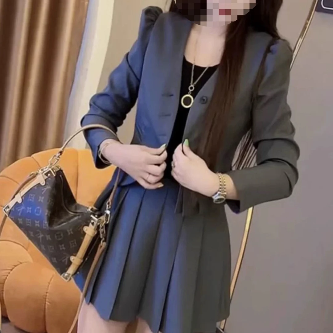 大码时尚气质套装女新款韩版洋气修身西服百褶裙两件套2528