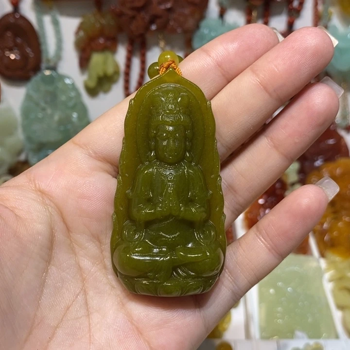 未镶嵌蛇纹石玉颈饰