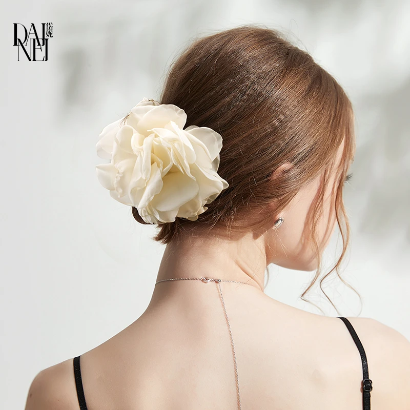 DAINEI岱妮时尚浪漫玫瑰花朵抓夹通勤盘发半扎马尾感气质发夹头饰