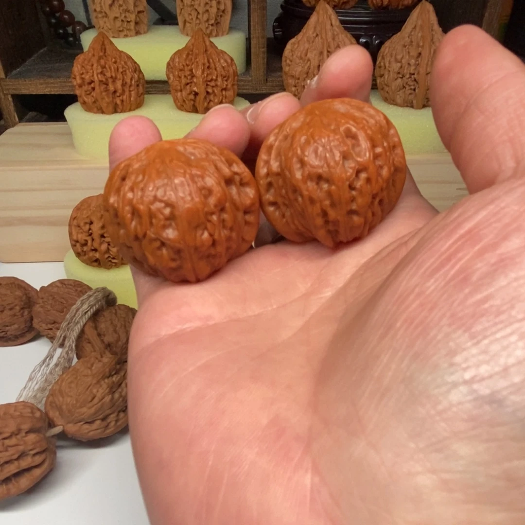 文玩核桃吊坠铁锤