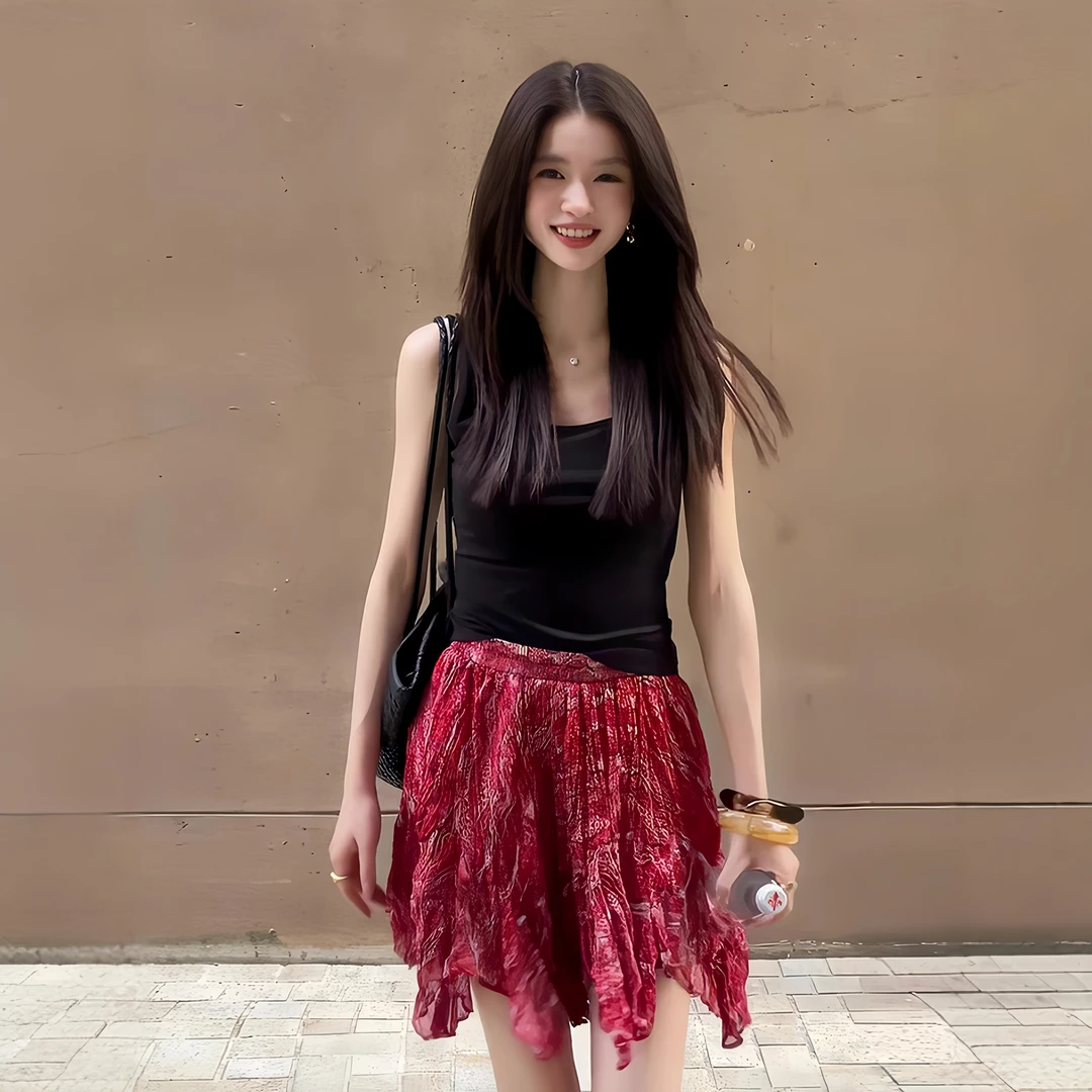 2025夏季女生韩系ins衣服U领修身收腰露肩背心红色雪纺碎花半身裙