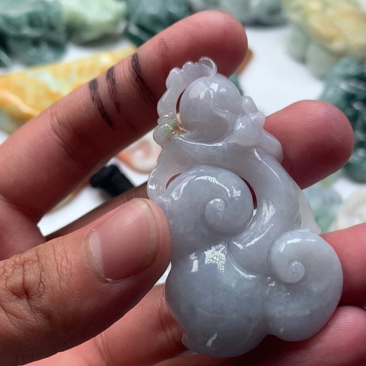 翡翠未镶嵌颈饰保真天然a货翡翠