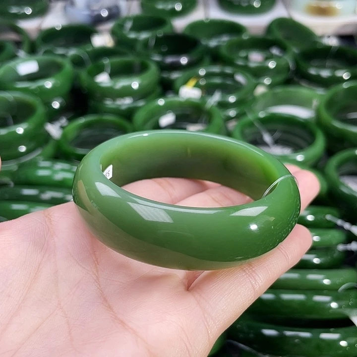 未镶嵌手镯和田玉（碧玉）