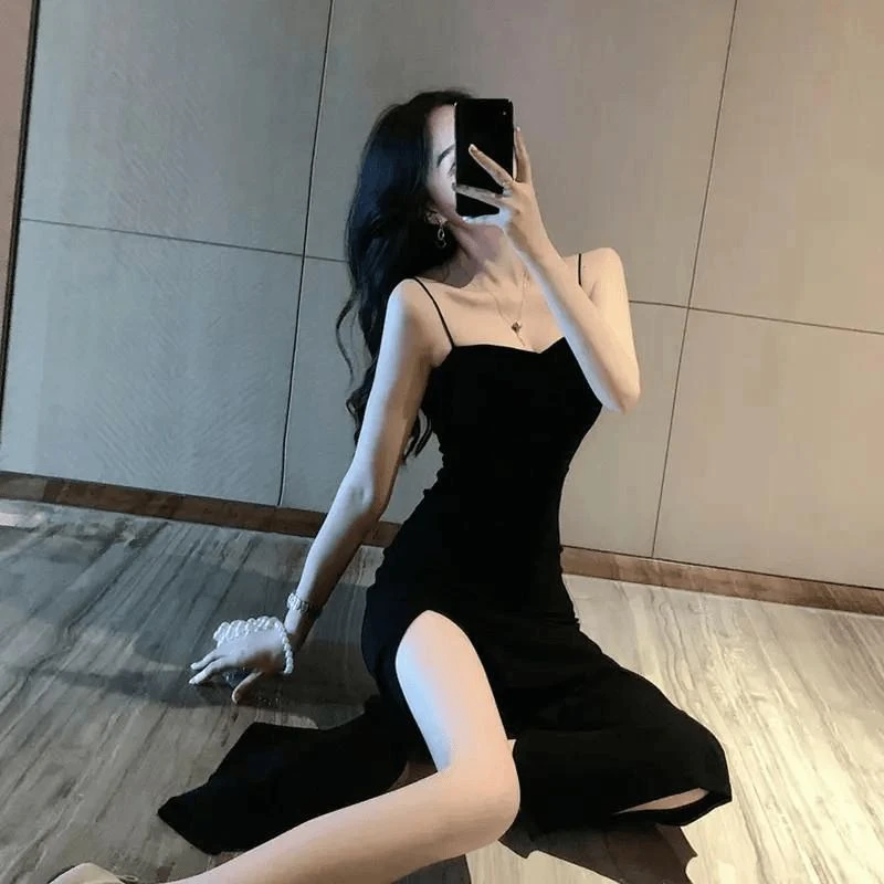 包臀抹胸连衣裙女修身气质吊带裙子小黑裙赫本风开叉长裙
