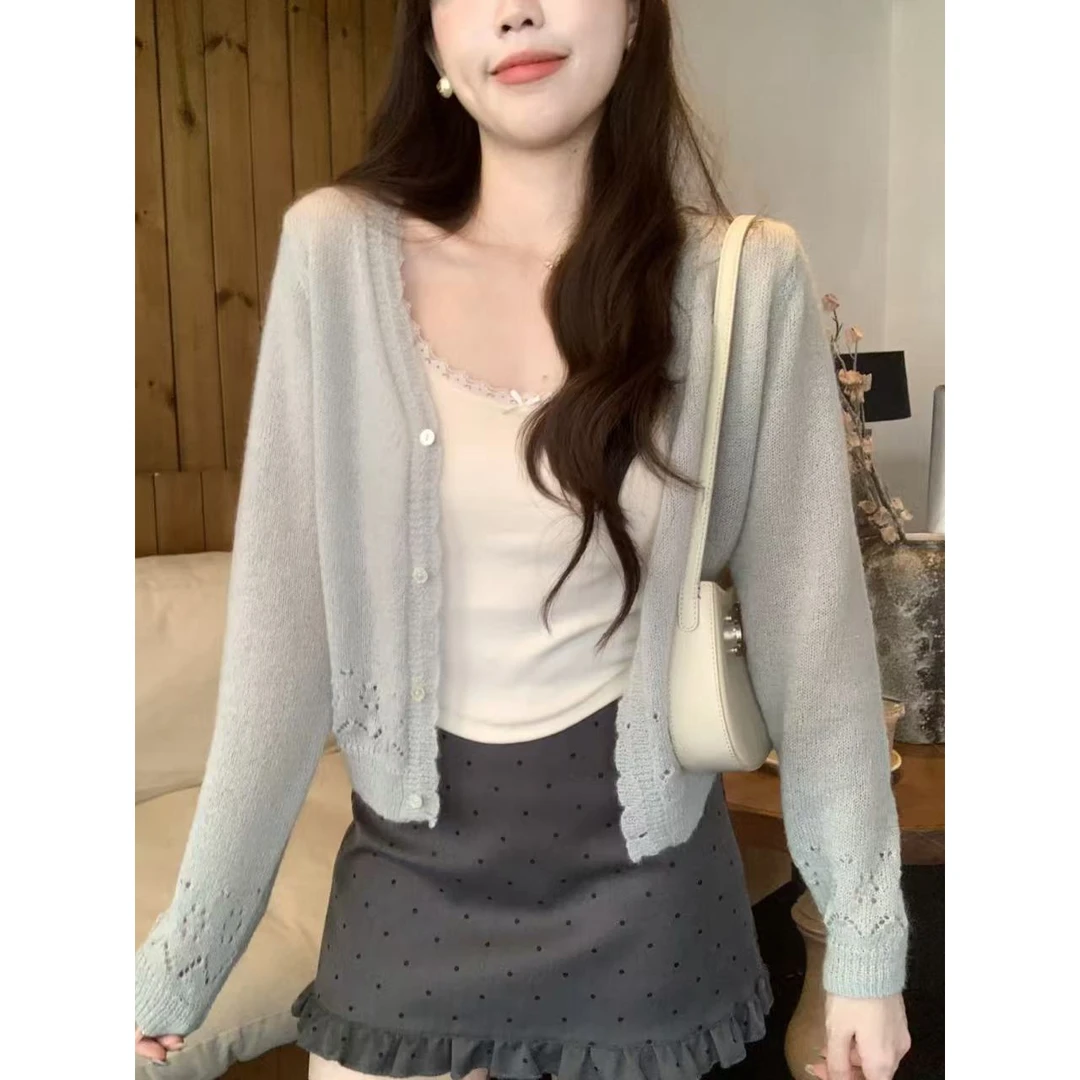 安安 温婉小花边蓝色开衫