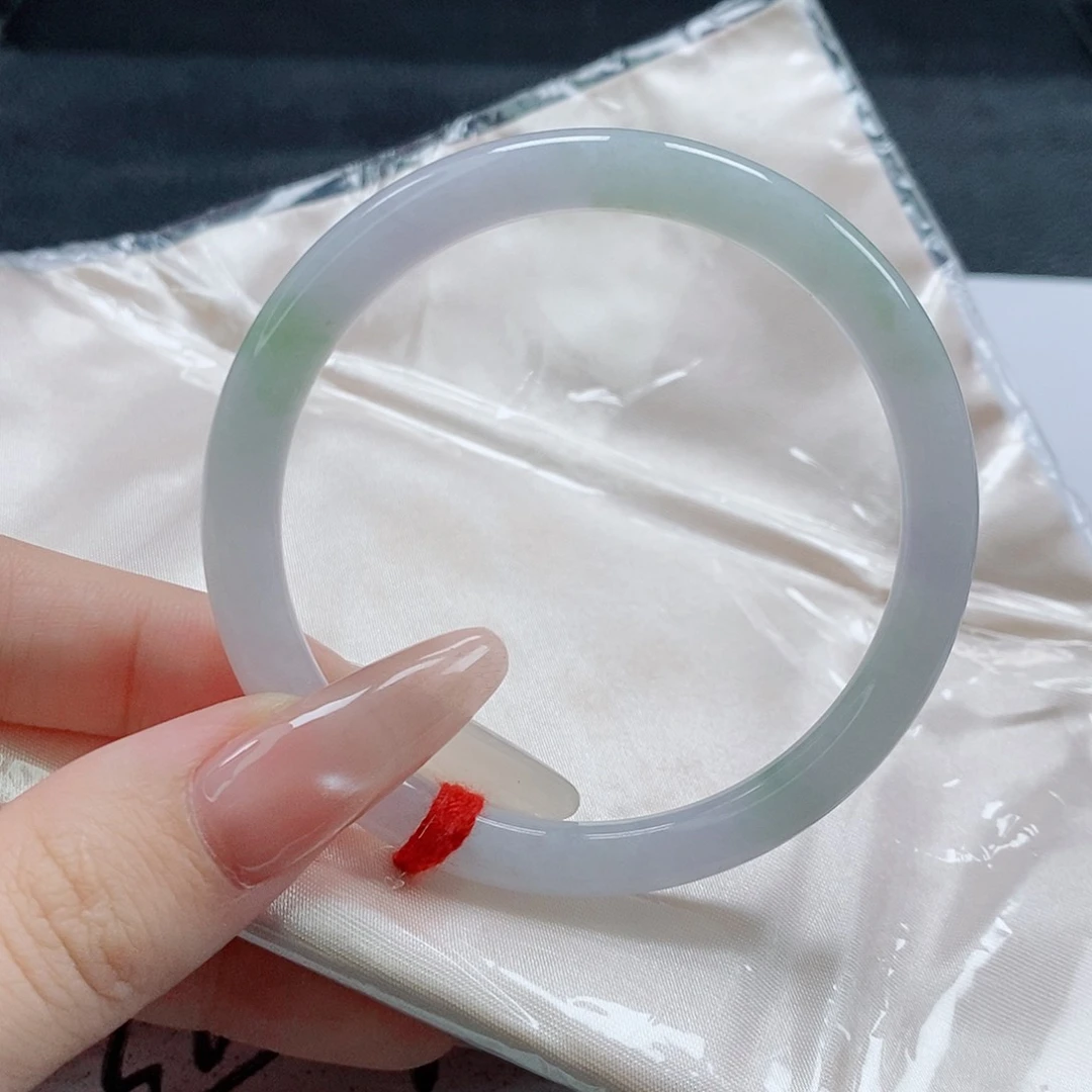 【闪购商品】未镶嵌手镯（圆镯）翡翠501号
