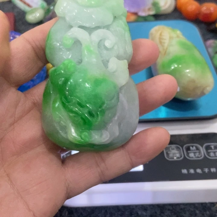 白玉菩提吊坠摆件