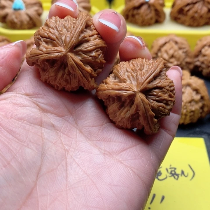 文玩核桃把件37尺拼接工艺品白奔