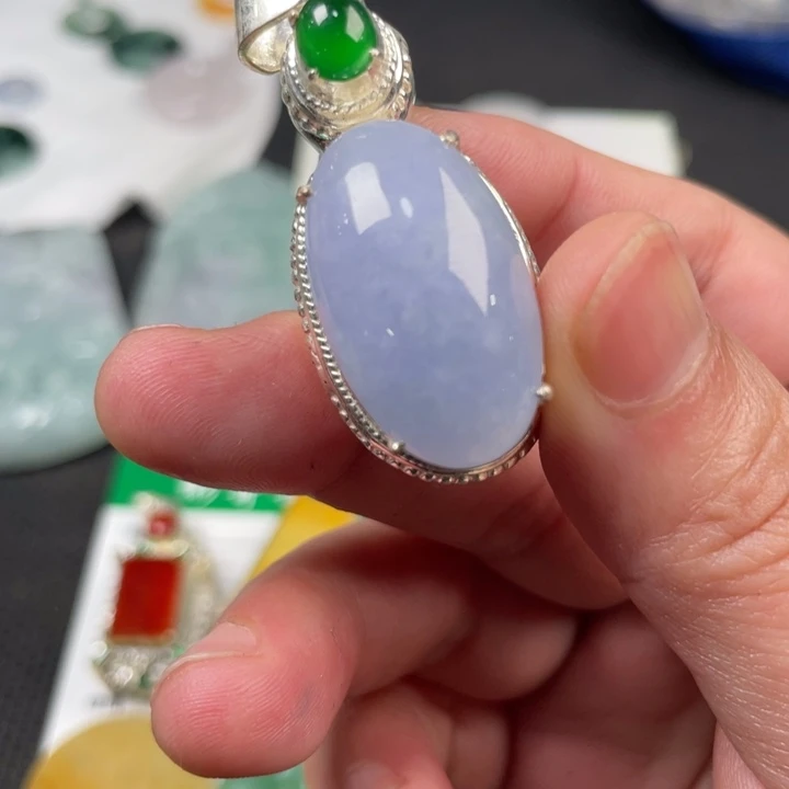 翡翠未镶嵌颈饰缅甸天然翡翠