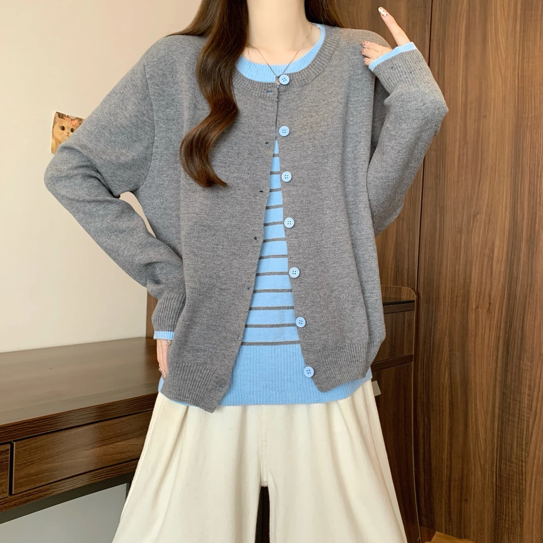 大码秋冬假两件拼接条纹针织衫女胖MM显瘦上衣宽松减龄外套新款