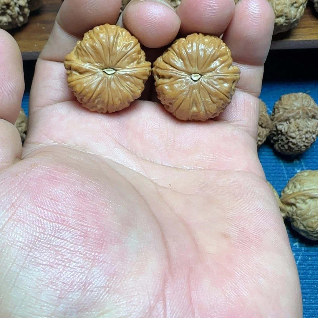 文玩核桃吊坠微修平底锅30