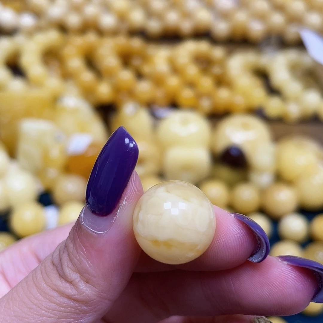 蜜蜡未镶嵌裸石15.5mm微瑕