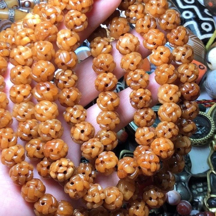 泥塑东西。