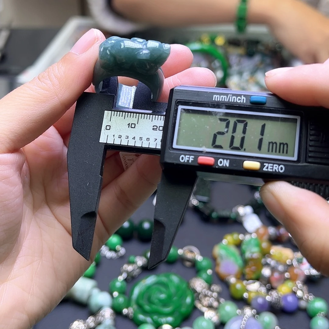翡翠未镶嵌戒指99