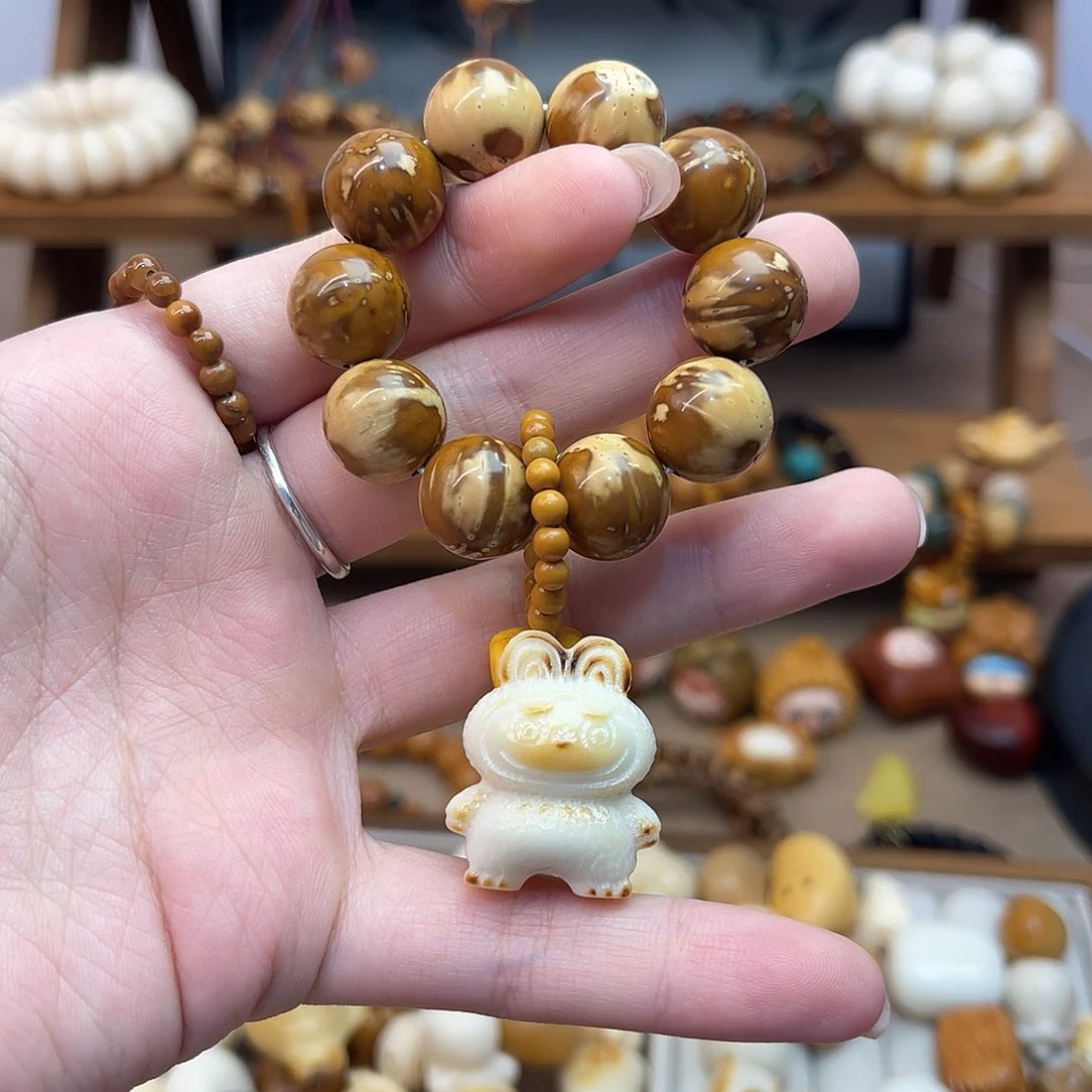 紫金鼠手串小*?手捻搭配拉布布