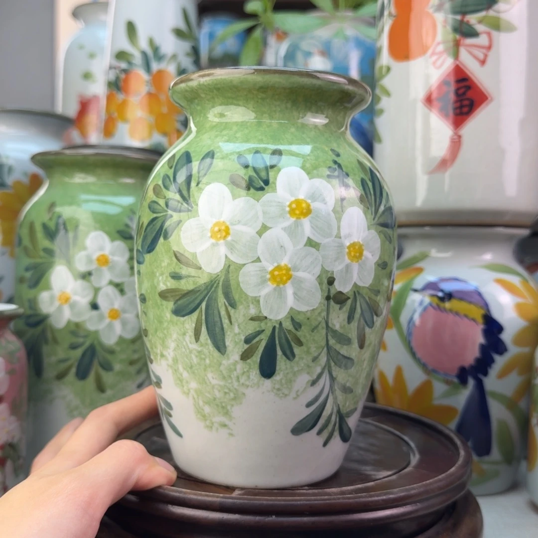 景德镇纯手绘陶瓷花瓶
