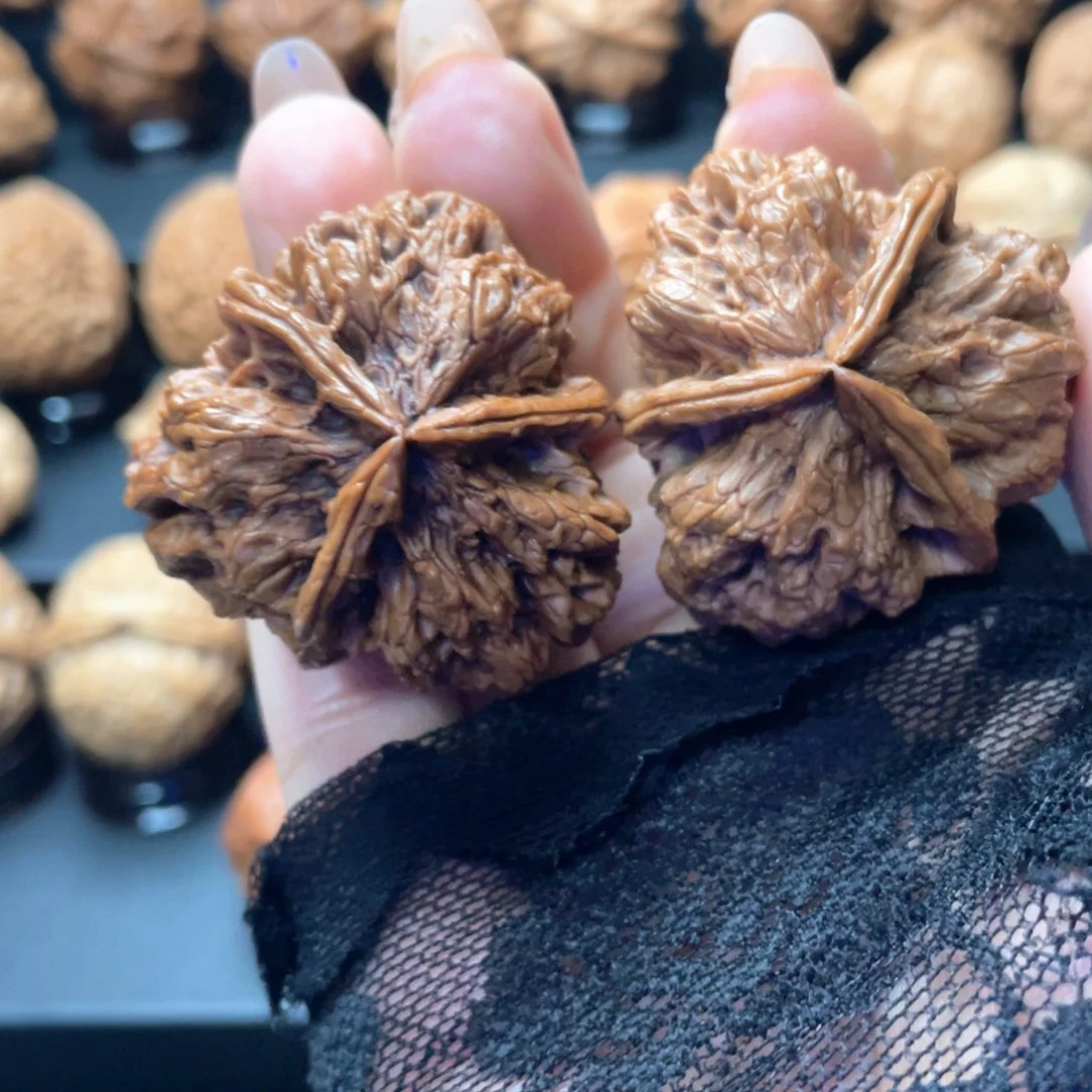把件文玩核桃悬崖三……