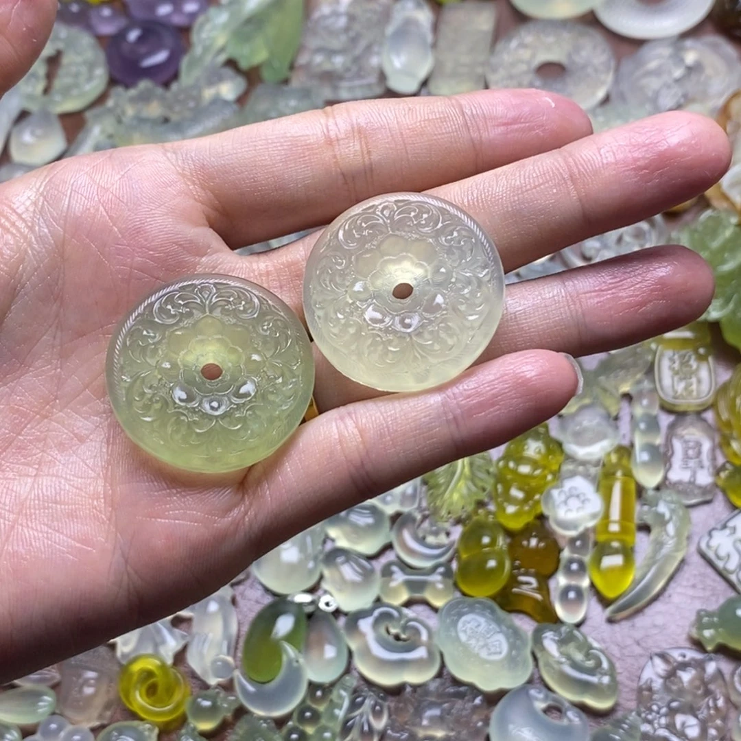 蛇纹石玉合金项链